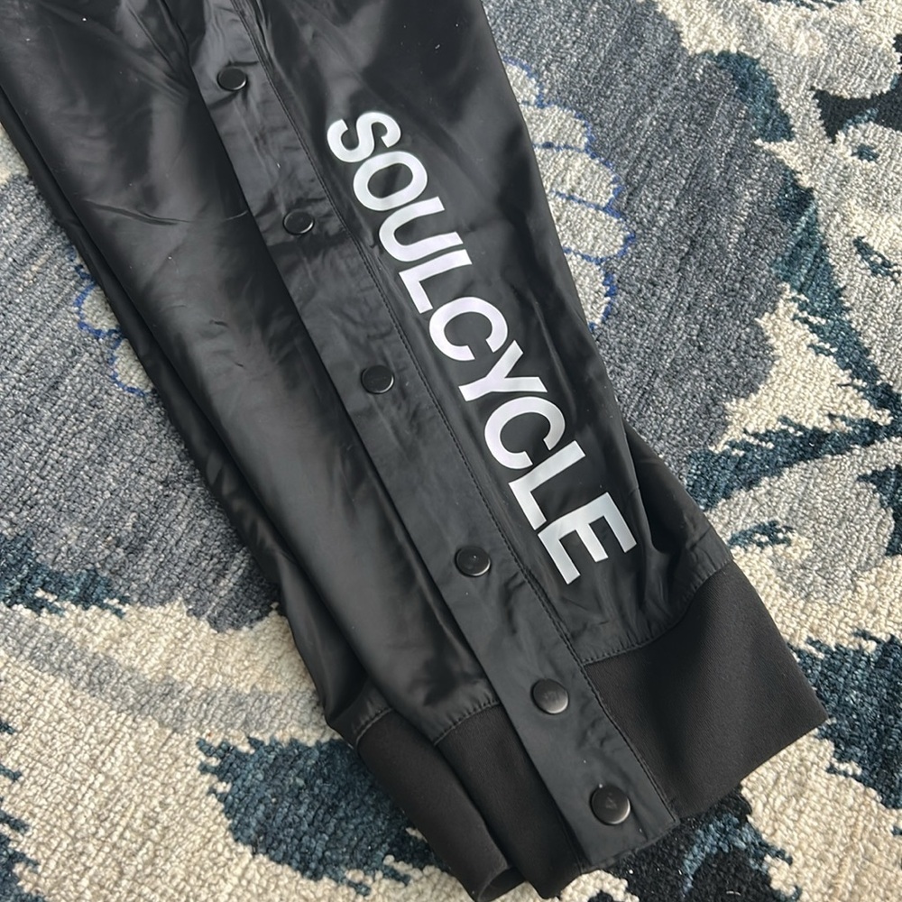 Soulcycle Women's Black Drawstring Snap Button Tr… - image 3